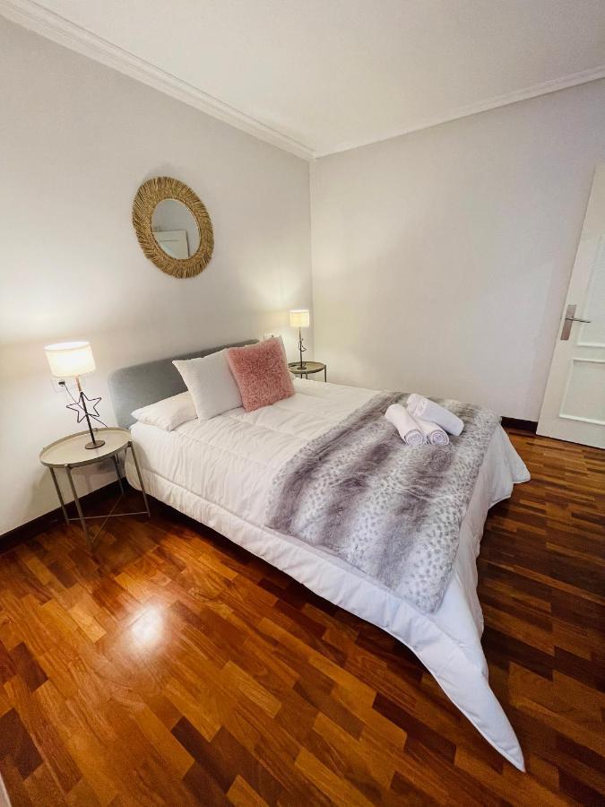 Atico Al Lado Del Ayuntamiento Apartment Oviedo Ngoại thất bức ảnh